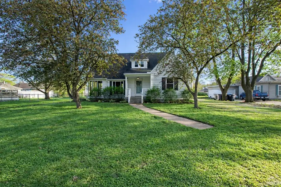 1423 S Strong Avenue, Elkhart, IN 46514 - #2
