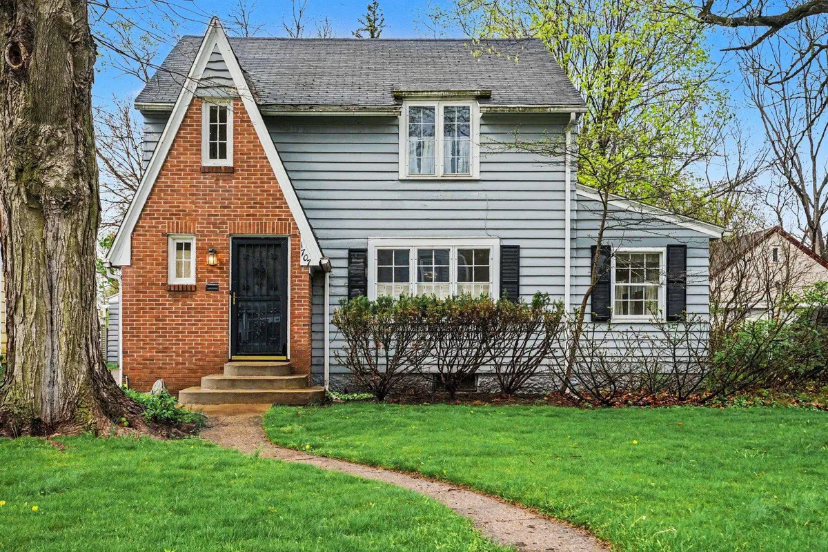 1707 W Hamilton Street, South Bend, IN 46628 - #1