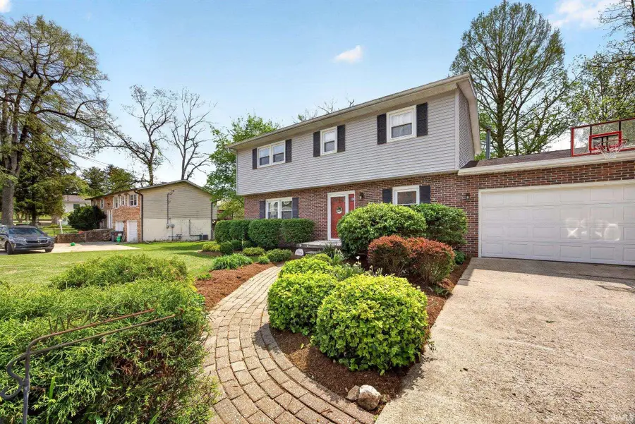 4021 W Glen Oaks Drive, Bloomington, IN 47403 - #3