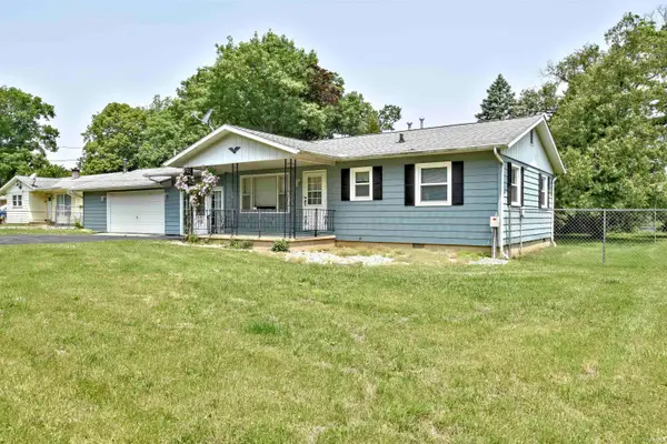 2885 E Bradford Court, Monon, IN 47959