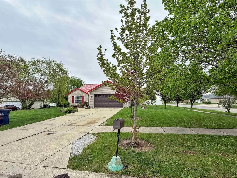 831 Ash Circle, Frankfort, IN 46041 - #2