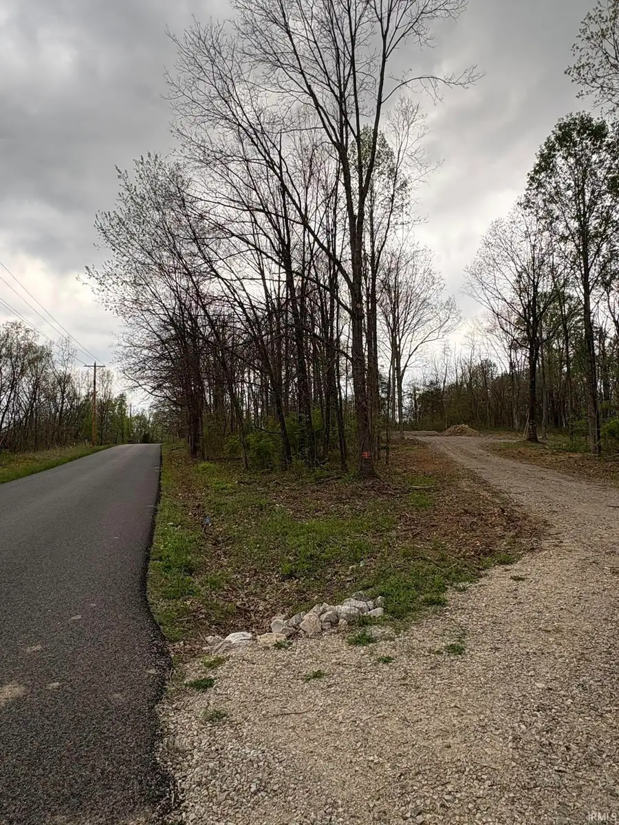 8517 E Sylvania Road, Bloomfield, IN 47424 - #2