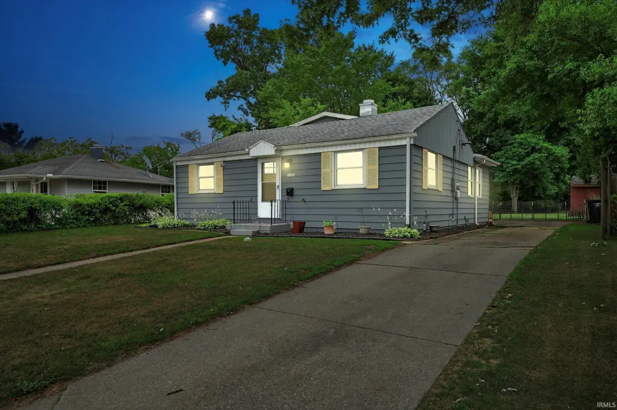 1222 Edgewood Drive, South Bend, IN 46616 - #1
