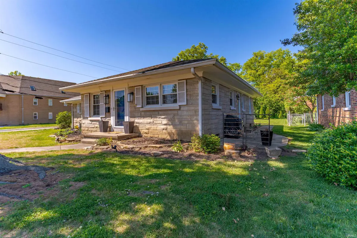 2050 E Walnut Street, Evansville, IN 47714 - #1