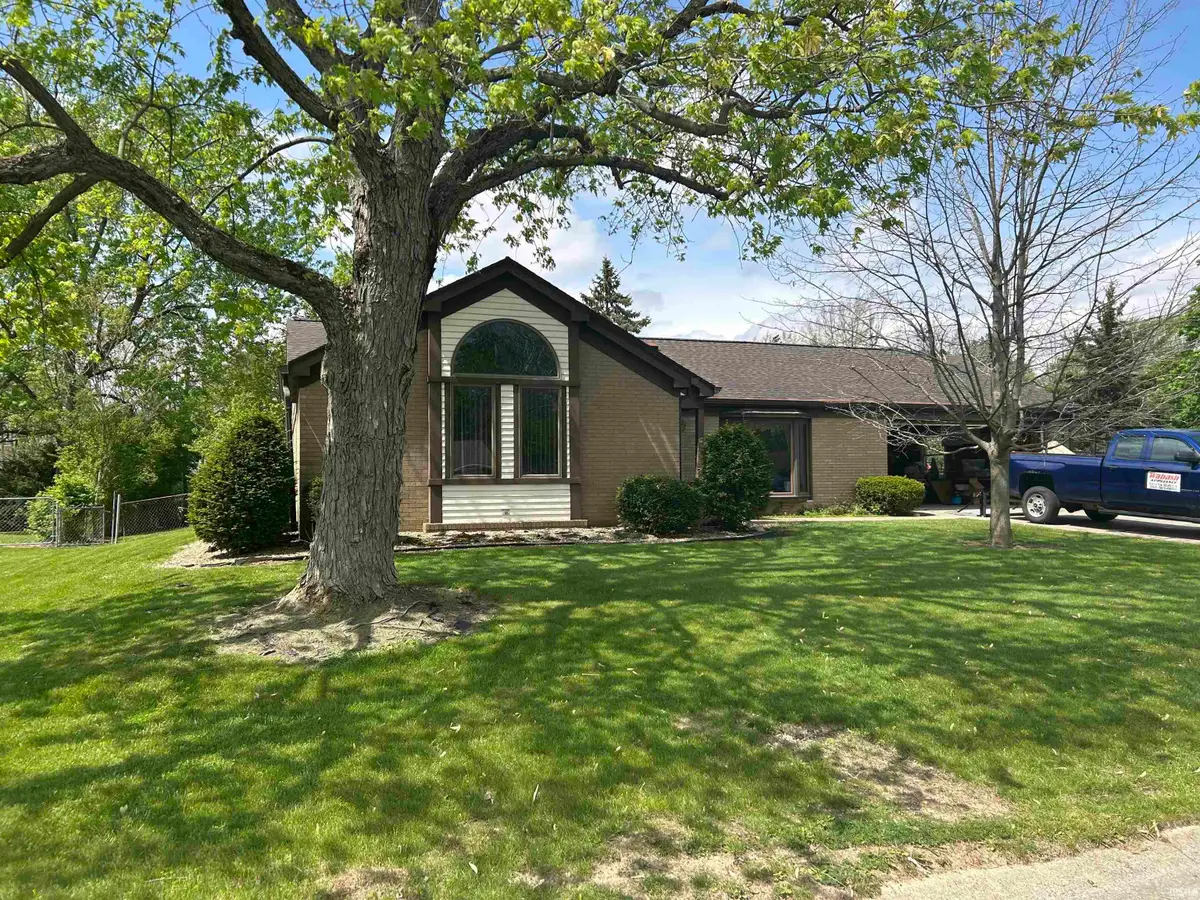 642 Crown Hill Drive, Wabash, IN 46992 - #1