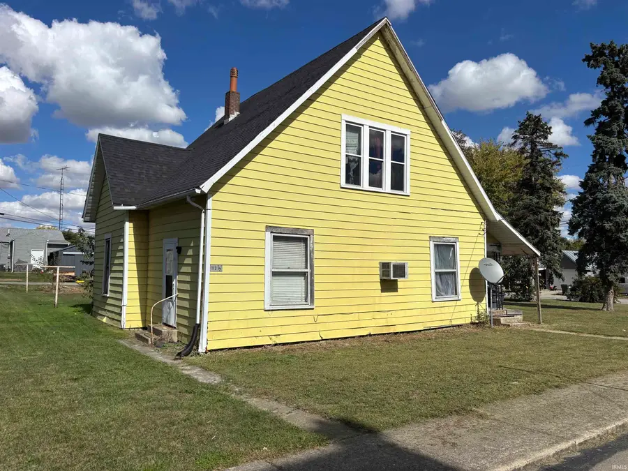 113 E Main Street, Saratoga, IN 47382 - #2
