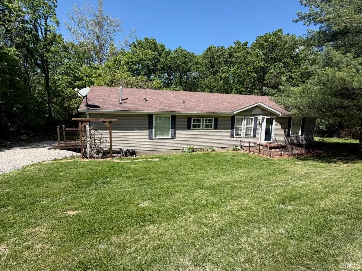 110 E Old Petersburg Road, Princeton, IN 47670 - #1