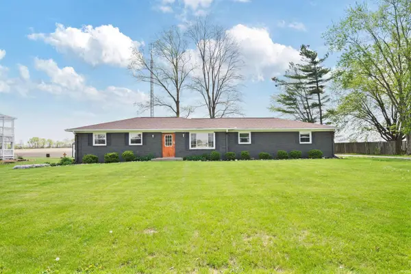 8696 E State Road 18, Galveston, IN 46932
