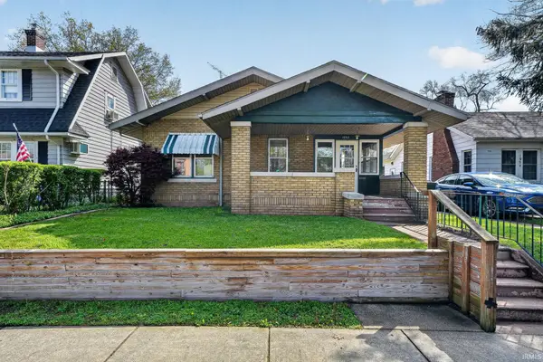 1958 Beverly Place, South Bend, IN 46616