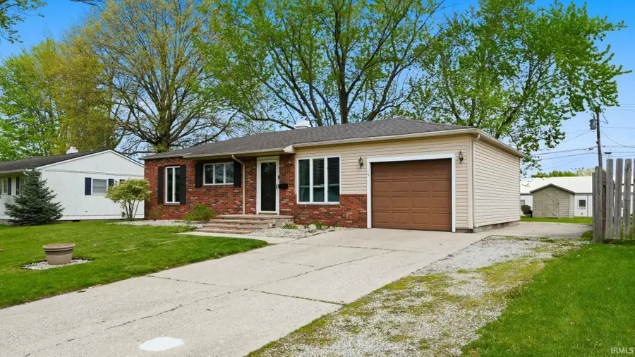 15 Columbian Avenue, Bluffton, IN 46714 - #2