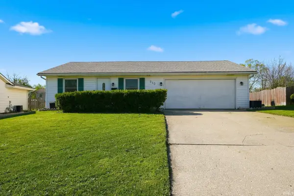 910 Aurora Knoll Lane, Fort Wayne, IN 46825