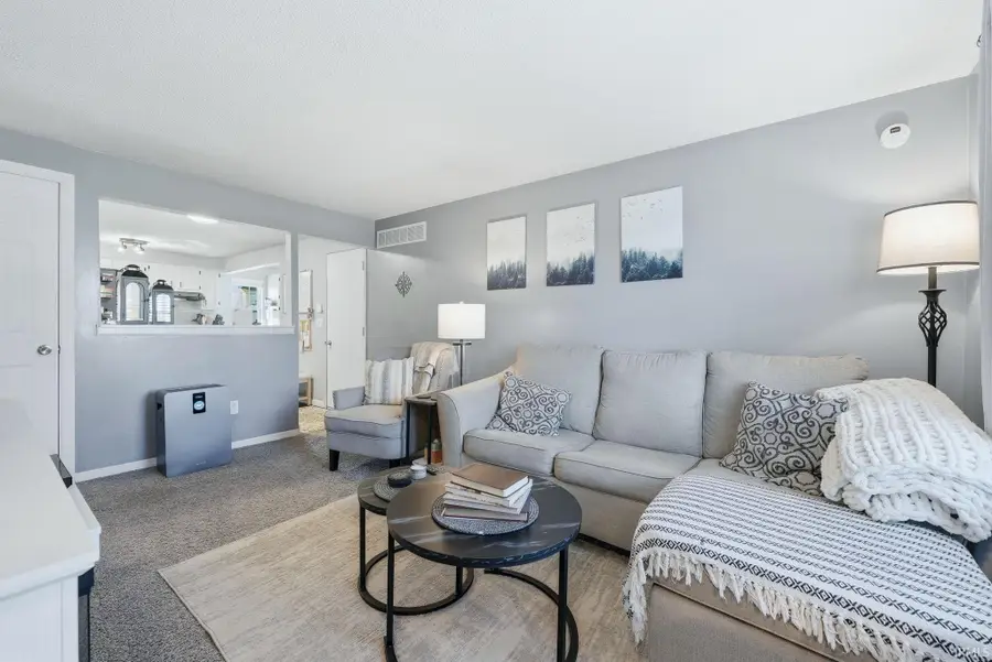 910 Aurora Knoll Lane, Fort Wayne, IN 46825 - #2