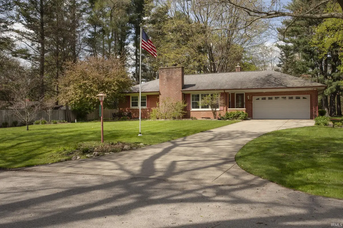 20215 Lark Drive, South Bend, IN 46637 - #1