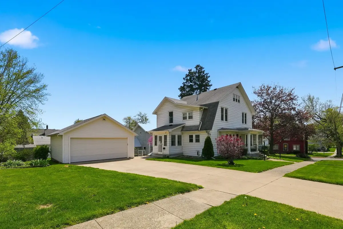 209 S Superior Street, Angola, IN 46703 - #1