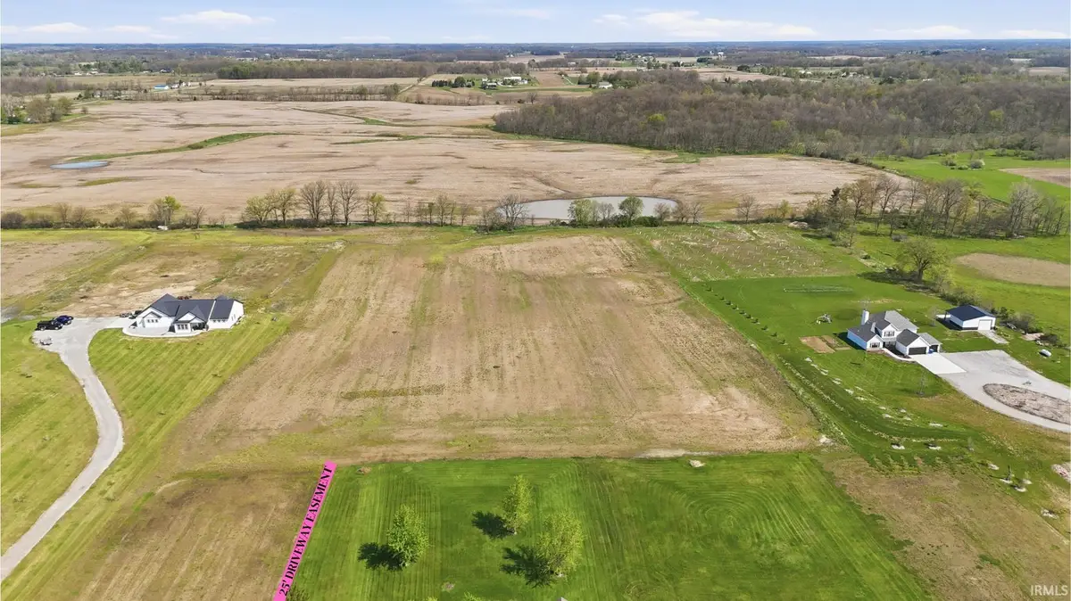 8A Bryie Road, Churubusco, IN 46723 - #1