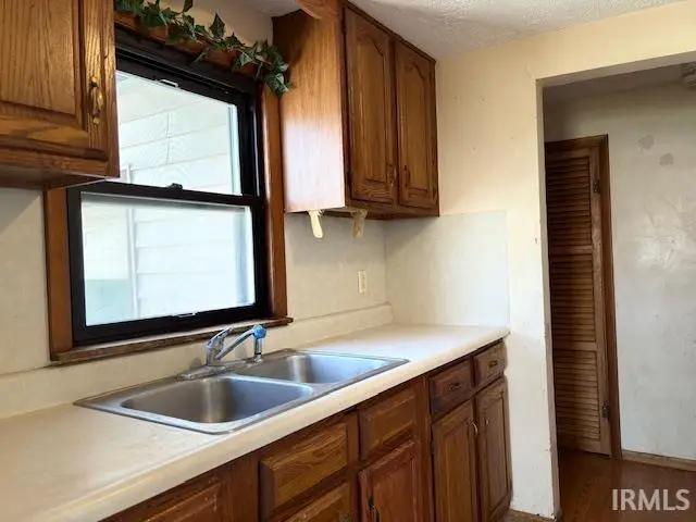 805 W Harvard Avenue, Muncie, IN 47304 - #2