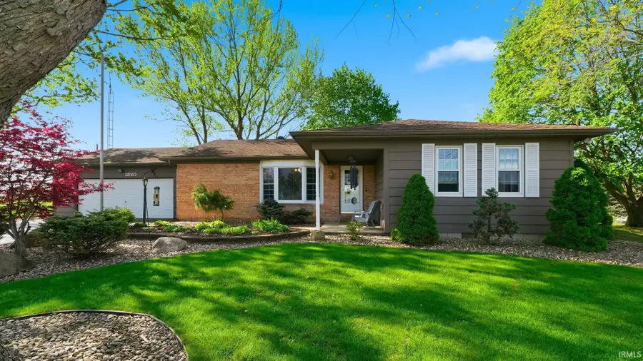 1320 Sunset Drive, Winona Lake, IN 46590 - #2