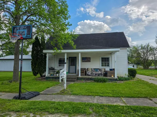 359 NW J St, Linton, IN 47441