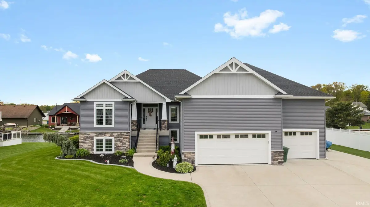 51055 Twilight Dr, Elkhart, IN 46514 - #1