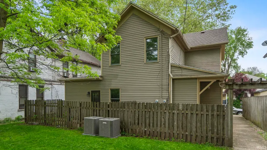 1215 W Jefferson Boulevard, Fort Wayne, IN 46802 - #2