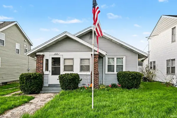 1249 N Meade Street, South Bend, IN 46628