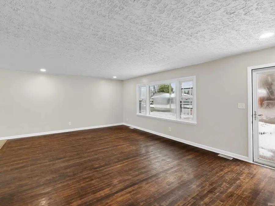 1701 N Thomas Avenue, Evansville, IN 47711 - #3