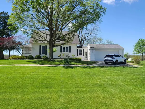 4616 W 100 N Road, Huntington, IN 46750