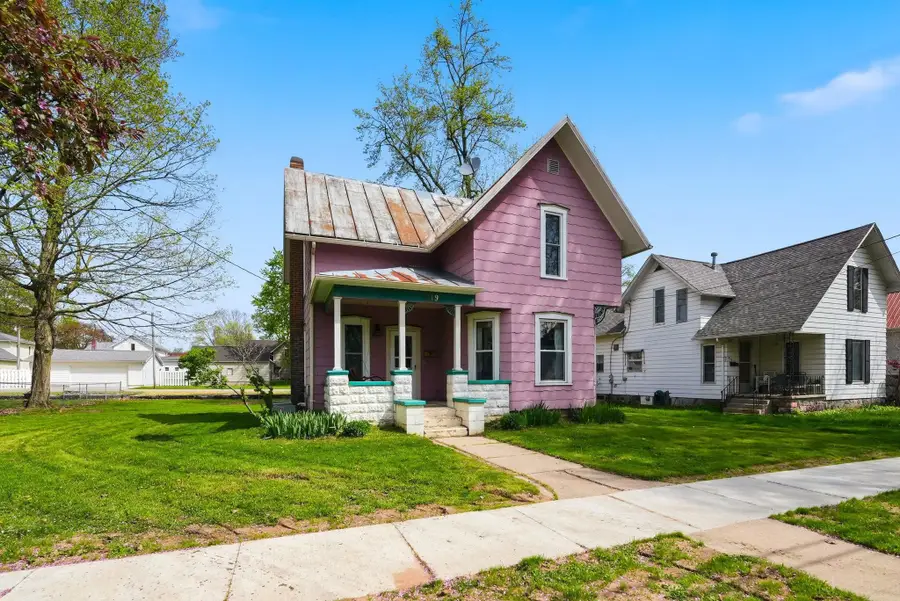 319 E Broad Street, Angola, IN 46703 - #3