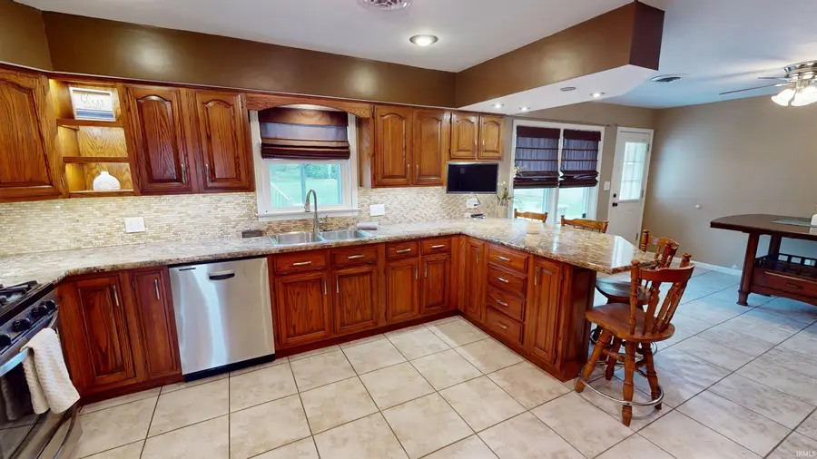 1409 W 36th Street, Jasper, IN 47546 - #3