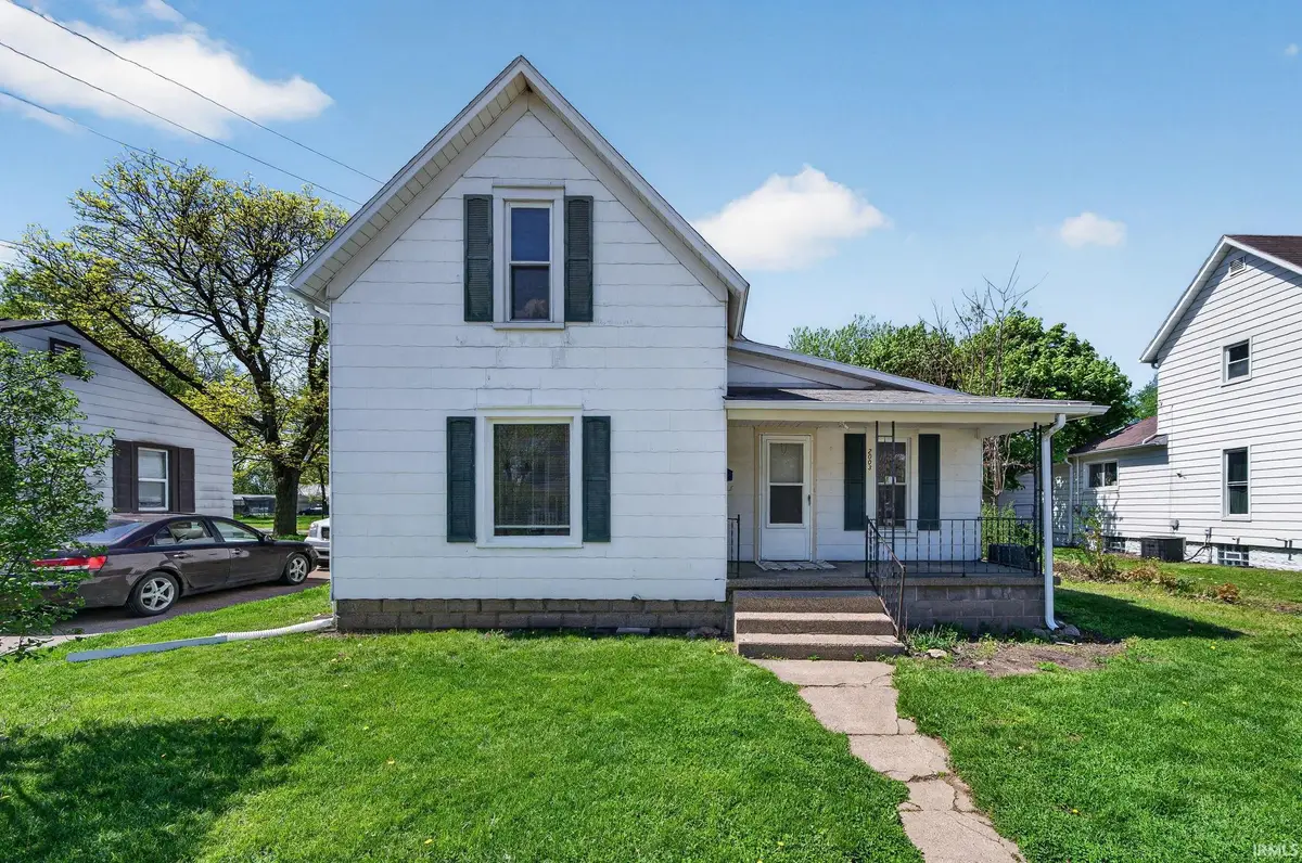 2003 Lane Avenue, Elkhart, IN 46516 - #1