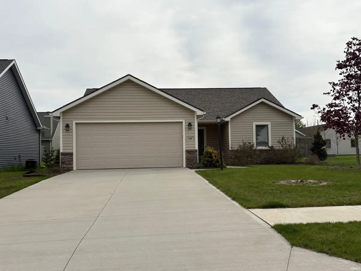 714 N Long Ridge Road, Columbia City, IN 46725 - #1