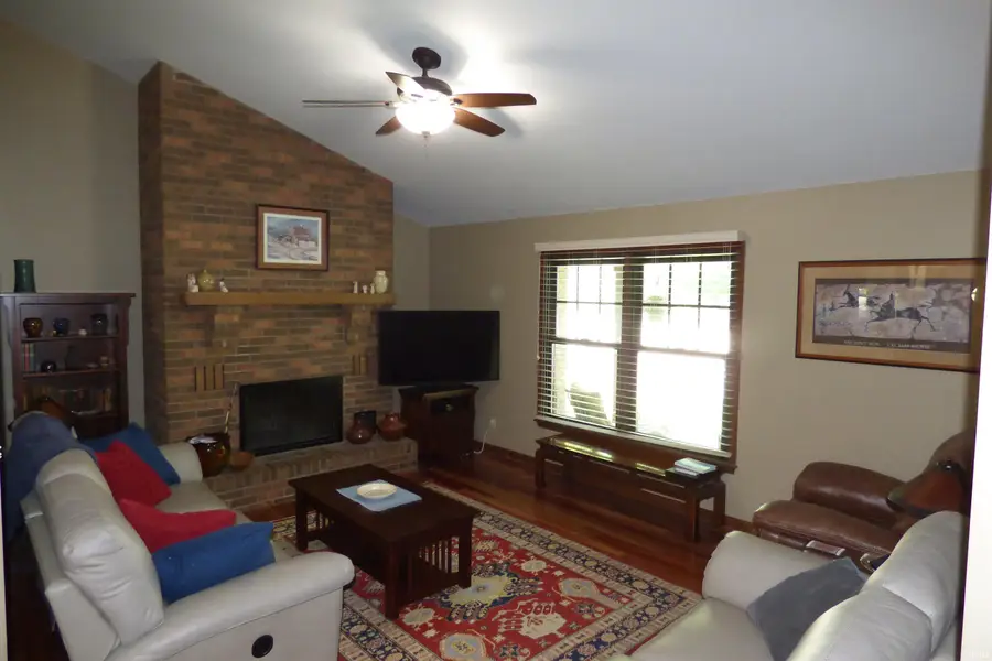 3813 Eastbrooke Drive, Evansville, IN 47711 - #3