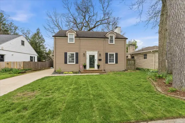 1706 Mckinley Avenue, South Bend, IN 46617