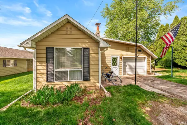 521 E Lincioln Street, Millersburg, IN 46543