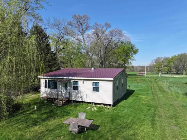 140 S 700 E., Knox, IN 46534