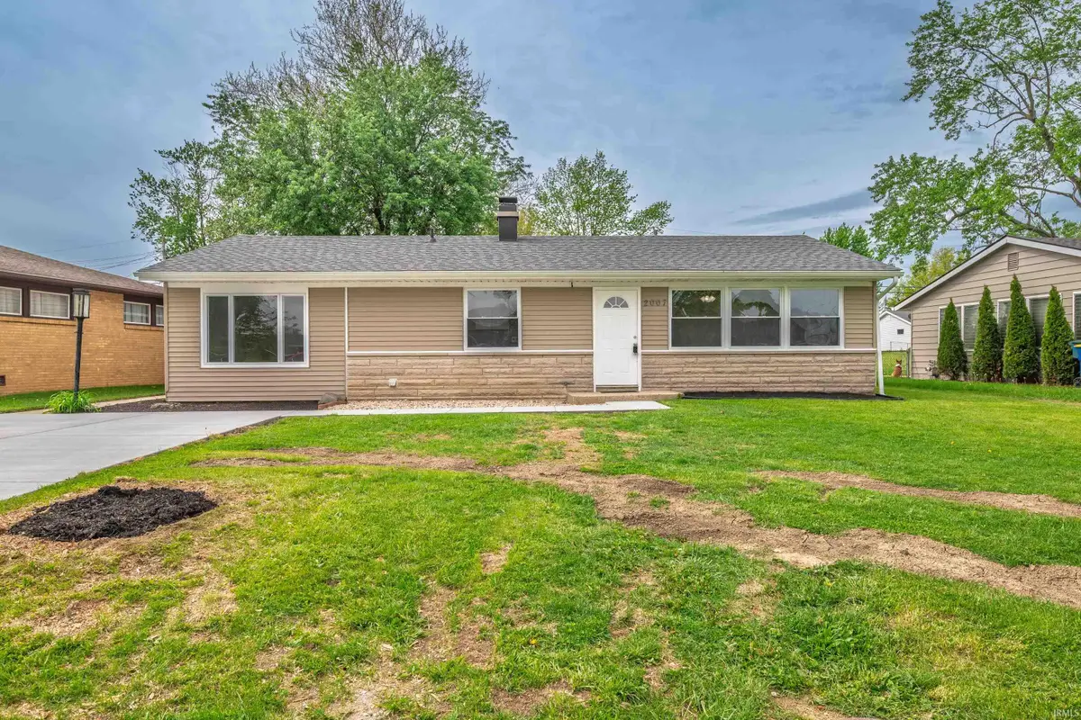 2007 W Sheffield Drive, Muncie, IN 47304 - #1