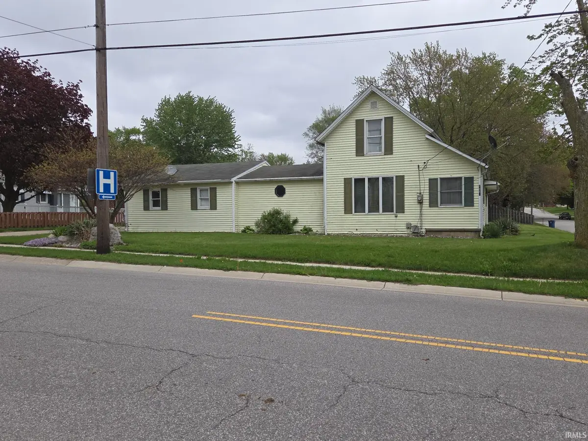 1004 N Center Street, Bremen, IN 46506 - #1
