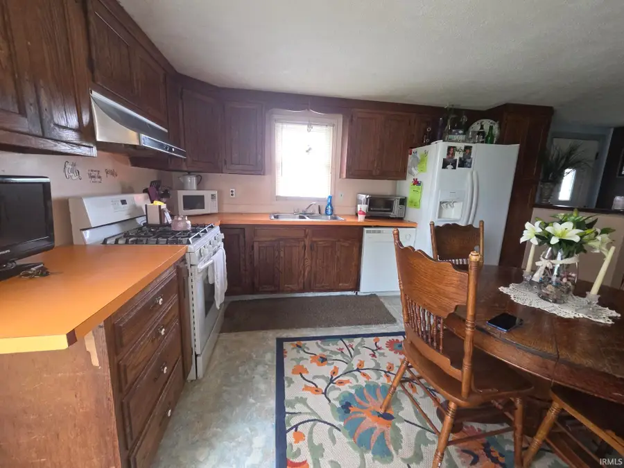 1004 N Center Street, Bremen, IN 46506 - #2