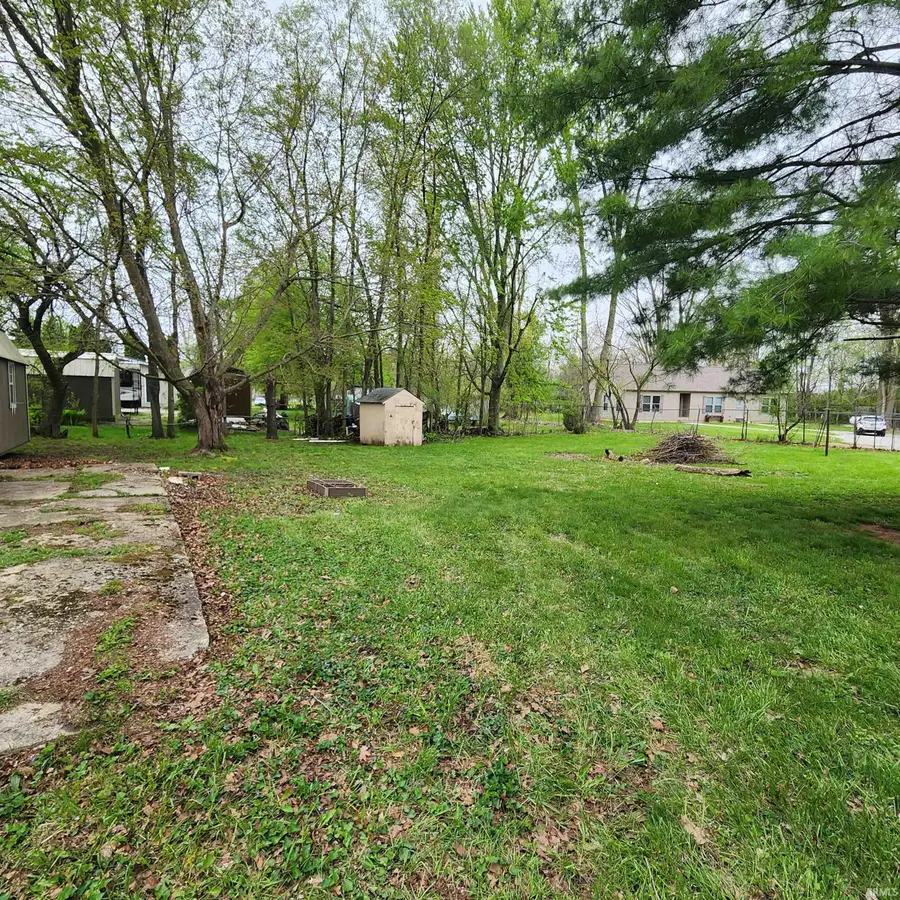 810 W Tower Street, Pierceton, IN 46562 - #3