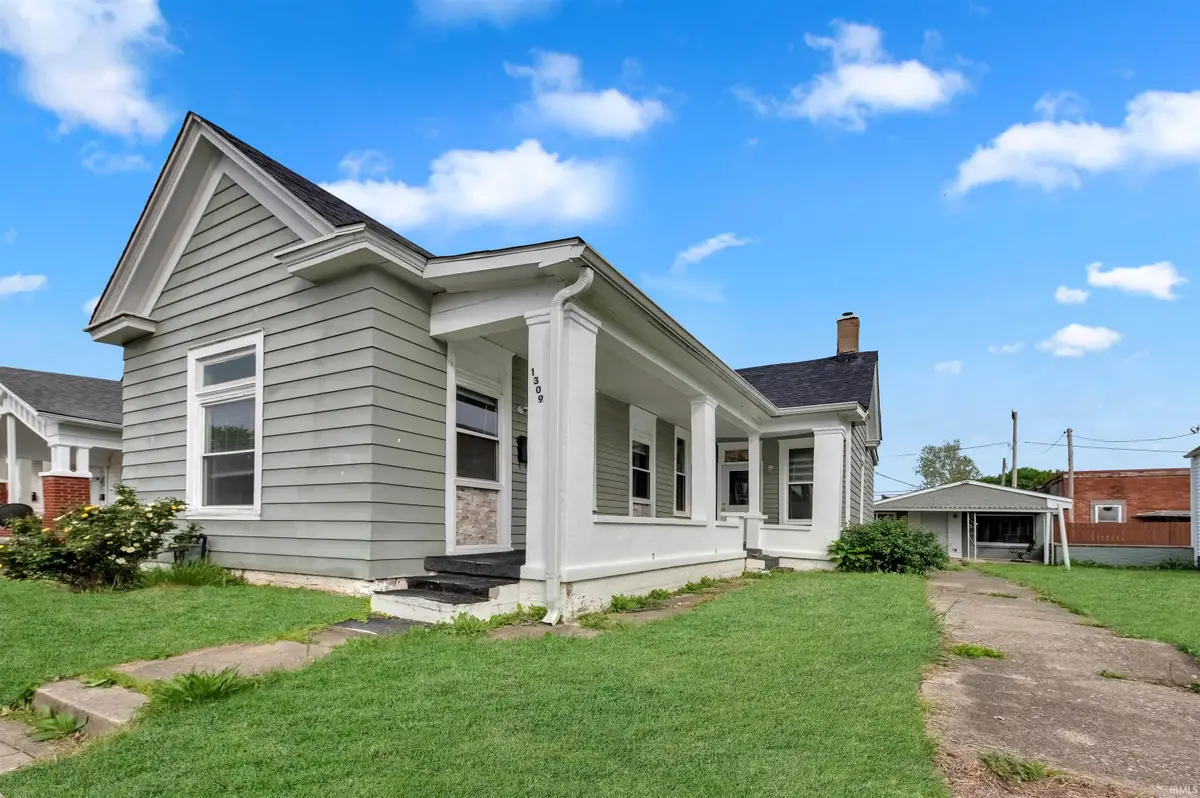 1309 E Oak Street, New Albany, IN 47150 - #1