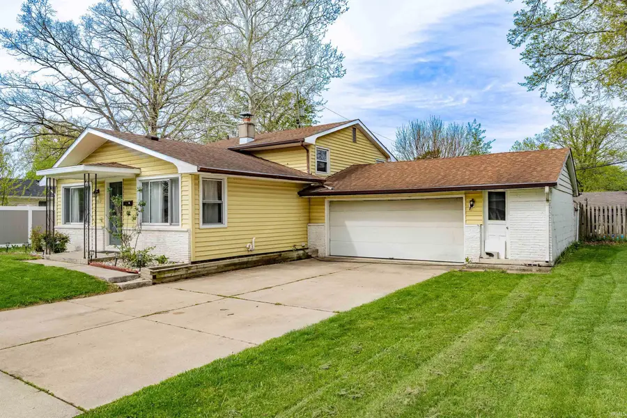 3311 Collegiate Court, Fort Wayne, IN 46805 - #3