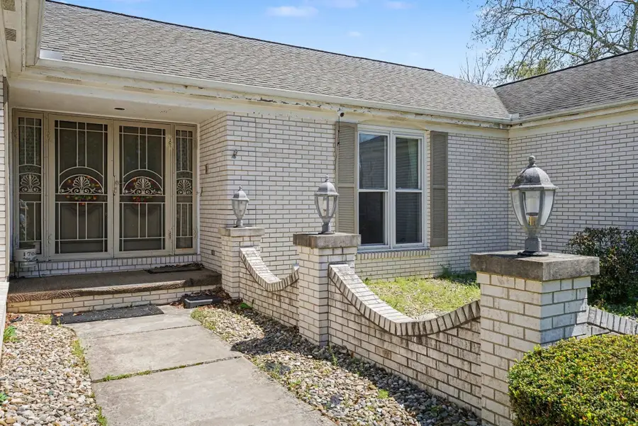 1704 Brookwood Drive, Elkhart, IN 46514 - #2