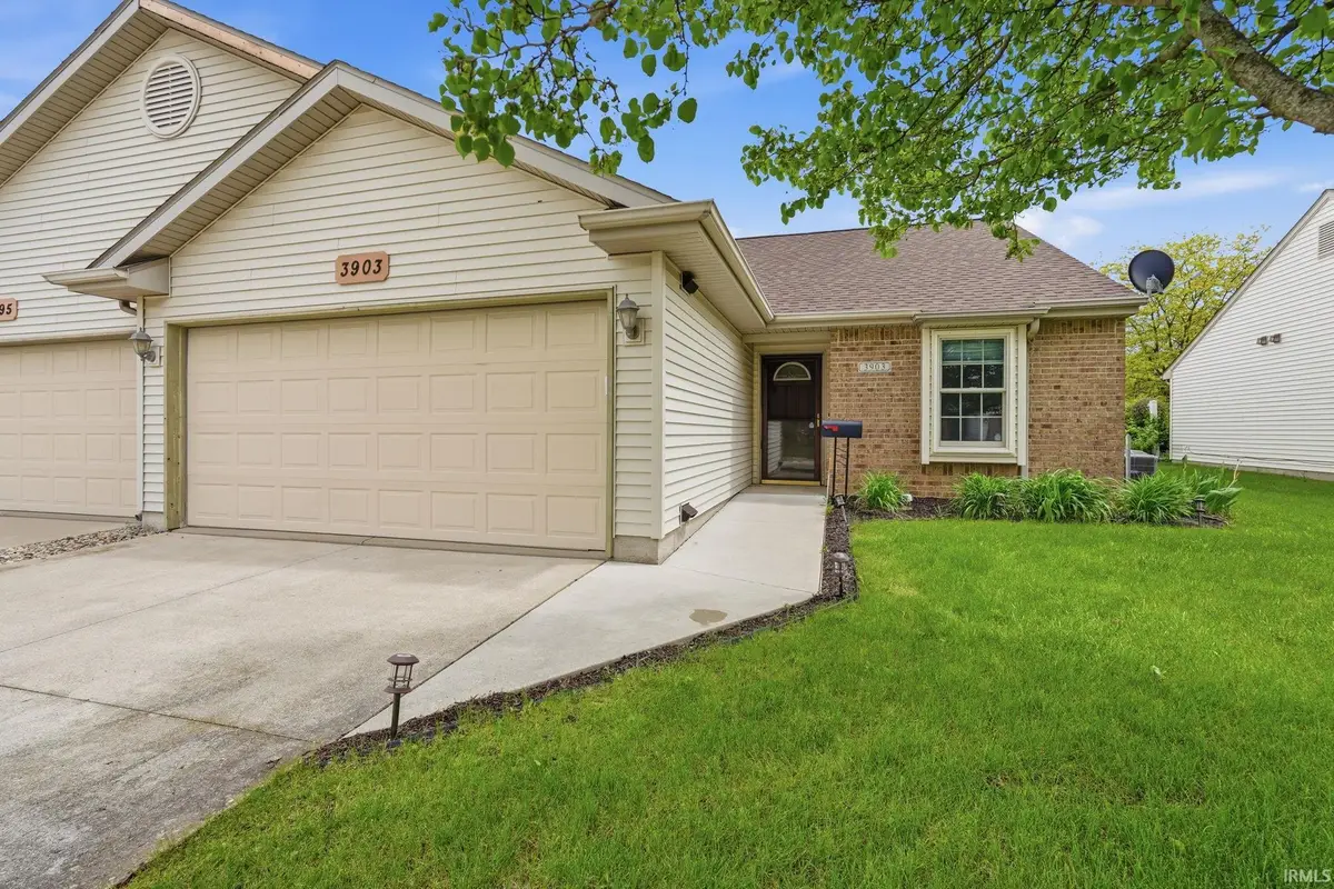 3903 Cobblestone Cove, New Haven, IN 46774 - #1