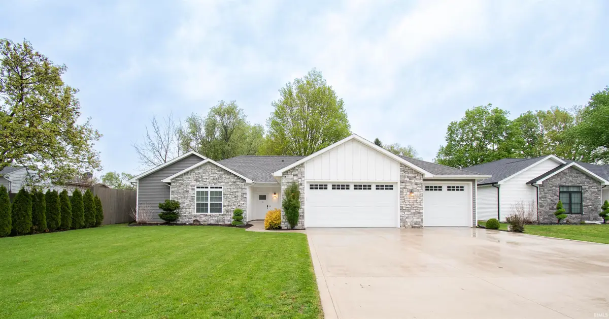 9805 Manning Street, Leo, IN 46765 - #1