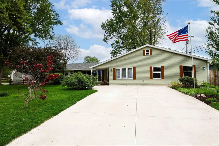 1305 Berwick Lane, New Haven, IN 46774 - #2