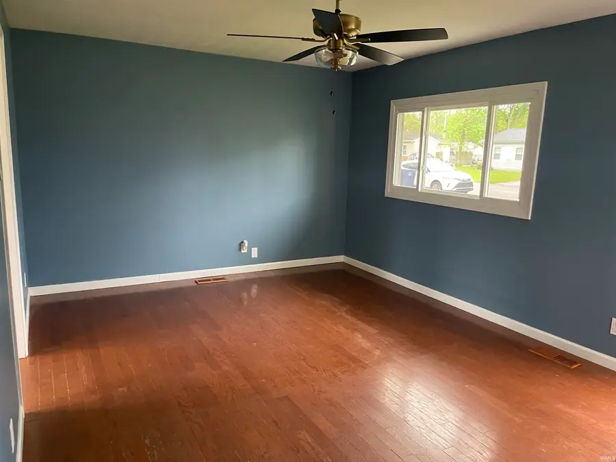 1828 Sue Avenue, Warsaw, IN 46580 - #3