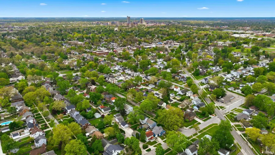 2710 West Drive, Fort Wayne, IN 46805 - #2