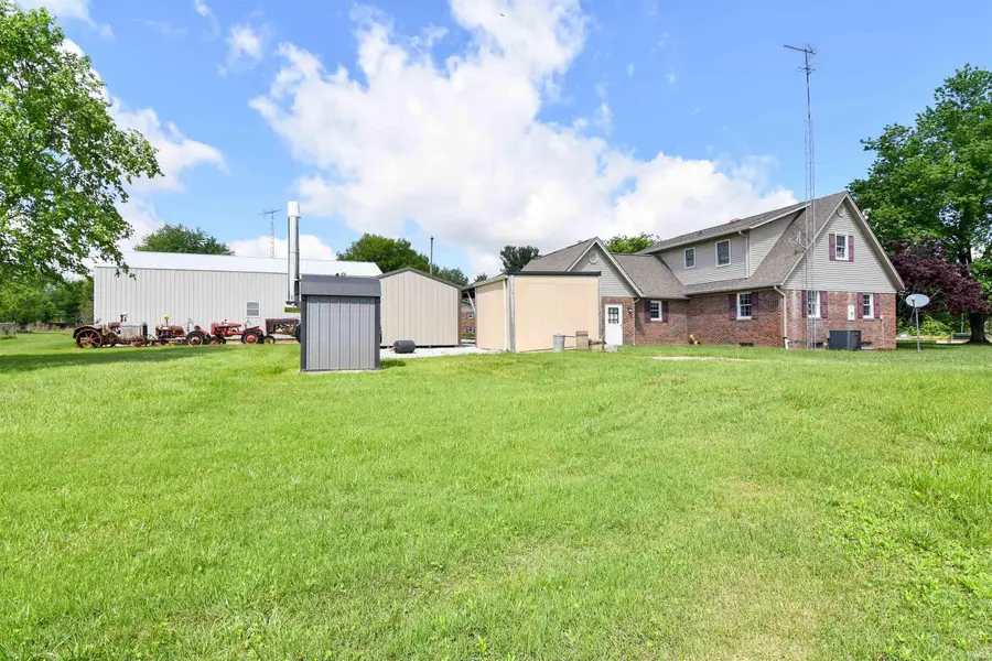 11553 E 150 S, Oakland City, IN 47660 - #2