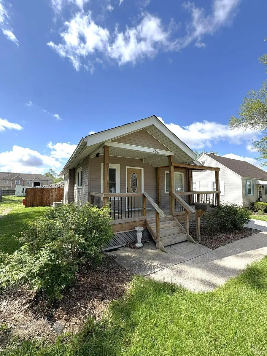 2607 Westward Drive, Fort Wayne, IN 46809 - #2