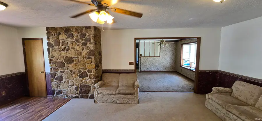 340 E Spring Street, Bloomfield, IN 47424 - #3